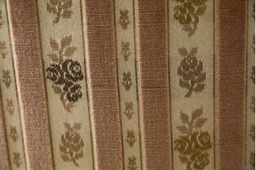 中古　カリモク家具(karimoku)　domani(ドマーニ)　QUEENS LIFE(クイーンズライフ)　クラシカルな空間を演出するアームチェア　定価約27万6千円　(R-084589)