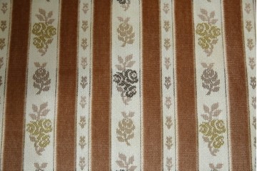 中古　カリモク家具(karimoku)　domani(ドマーニ)　QUEENS LIFE(クイーンズライフ)　クラシカルな空間を演出するアームチェア　定価約27万6千円　(R-084589)