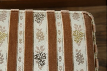 中古　カリモク家具(karimoku)　domani(ドマーニ)　QUEENS LIFE(クイーンズライフ)　クラシカルな空間を演出するスツール　定価約10万円相当　(R-084590)