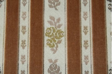 中古　カリモク家具(karimoku)　domani(ドマーニ)　QUEENS LIFE(クイーンズライフ)　クラシカルな空間を演出するスツール　定価約10万円相当　(R-084590)