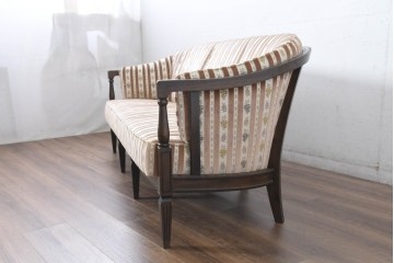 中古　カリモク家具(karimoku)　domani(ドマーニ)　QUEENS LIFE(クイーンズライフ)　クラシカルな空間を演出する3人掛けソファ　定価約55万7千円相当　(R-084591)