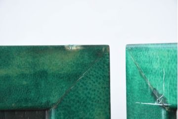 イタリアビンテージ　激レア!!　イタリア高級家具　アルド・トゥーラ(ALDO TURA)　仔山羊革張り　シャープで美しい脚の造形美と個性が光る鮮烈なグリーンに目を奪われる三面鏡ドレッサー(化粧台、鏡台、ミラー、ヴィンテージ)(R-084592)