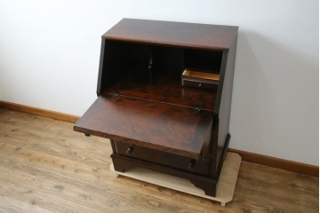 中古　美品　北海道民芸家具　シンプルながら細部までこだわり抜かれた作りが魅力のライティングビューロー　(R-084593)