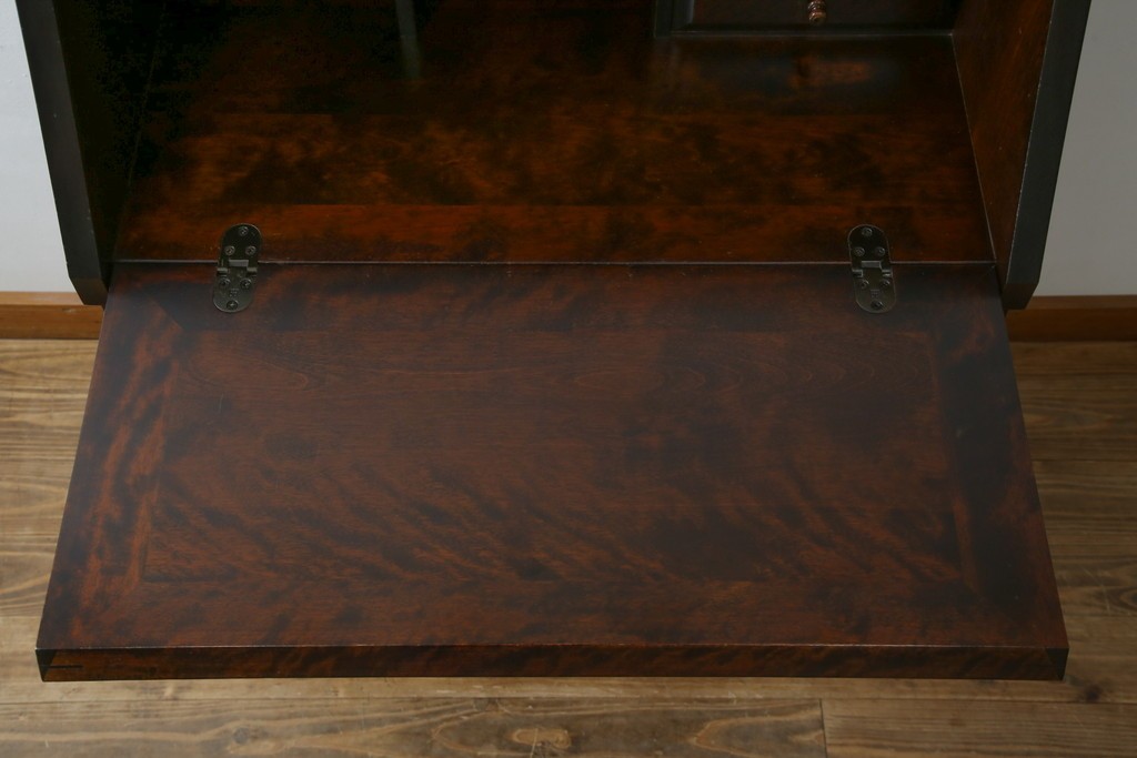 中古　美品　北海道民芸家具　シンプルながら細部までこだわり抜かれた作りが魅力のライティングビューロー　(R-084593)