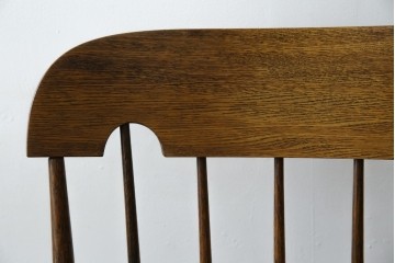 和製ヴィンテージ　キツツキ　ナラ材　カントリーやナチュラルスタイルに相性抜群なロッキングチェア　(R-084597)