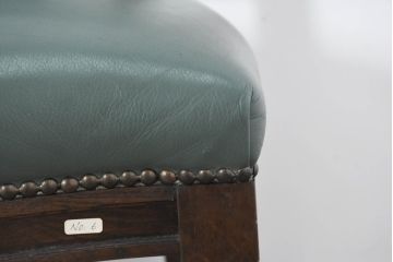 中古　美品　カリモク家具　domani(ドマーニ)　QUEENS LIFE(クイーンズライフ)　本革　優美なフォルムで格調高い雰囲気漂うダイニングチェア6脚セット(アームレスチェア、椅子、イス、バラ売り可能)(現行価格約132万円)(R-084600)