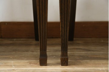 中古　美品　カリモク家具　domani(ドマーニ)　QUEENS LIFE(クイーンズライフ)　本革　優美なフォルムで格調高い雰囲気漂うダイニングチェア3脚　セット現行価格約66万円相当　(R-084600)