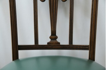 中古　美品　カリモク家具　domani(ドマーニ)　QUEENS LIFE(クイーンズライフ)　本革　優美なフォルムで格調高い雰囲気漂うダイニングチェア3脚　セット現行価格約66万円相当　(R-084600)