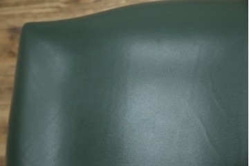 中古　美品　カリモク家具　domani(ドマーニ)　QUEENS LIFE(クイーンズライフ)　本革　優美なフォルムで格調高い雰囲気漂うダイニングチェア3脚　セット現行価格約66万円相当　(R-084600)