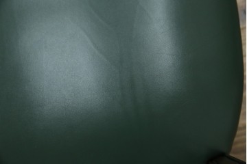 中古　美品　カリモク家具　domani(ドマーニ)　QUEENS LIFE(クイーンズライフ)　本革　優美なフォルムで格調高い雰囲気漂うダイニングチェア3脚　セット現行価格約66万円相当　(R-084600)