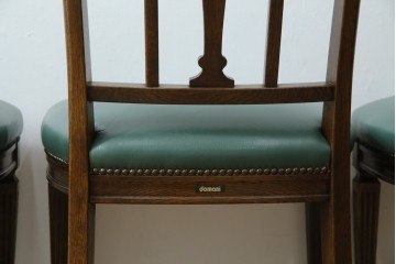 中古　美品　カリモク家具　domani(ドマーニ)　QUEENS LIFE(クイーンズライフ)　本革　優美なフォルムで格調高い雰囲気漂うダイニングチェア3脚　セット現行価格約66万円相当　(R-084600)