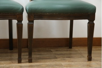 中古　美品　カリモク家具　domani(ドマーニ)　QUEENS LIFE(クイーンズライフ)　本革　優美なフォルムで格調高い雰囲気漂うダイニングチェア3脚　セット現行価格約66万円相当　(R-084600)