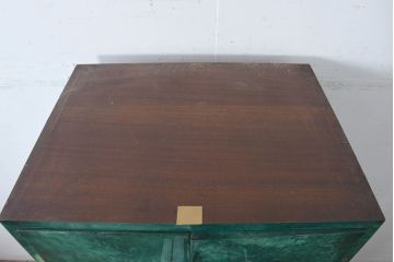 イタリアビンテージ　美品!!　希少!!　イタリア高級家具　アルド・トゥーラ(ALDO TURA)　仔山羊革張り　空間を彩るグリーンがアクセントになる個性派ワードローブ(洋服タンス、ジャケットタンス、収納棚、戸棚、ヴィンテージ)(R-084605)