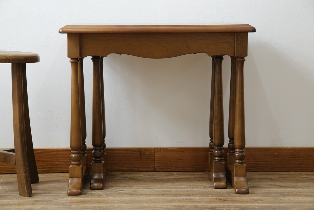 和製ヴィンテージ　maruni(マルニ木工)　オールドマルニ　フランドルハウス(Flandre House)　格式と機能美を兼ね備えたネストテーブル　(R-084606)