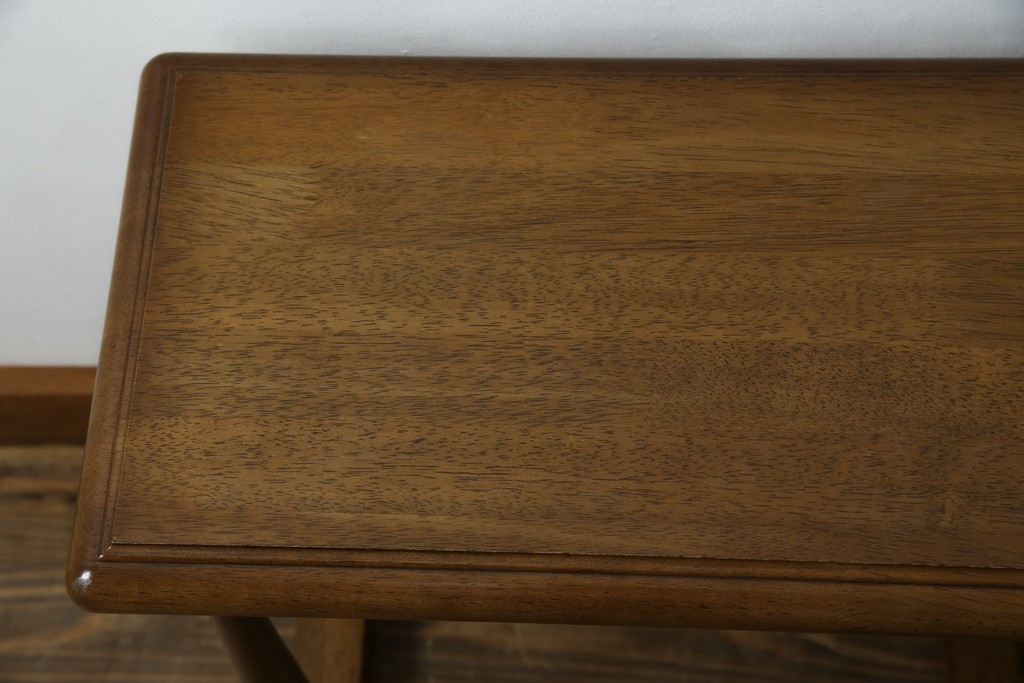 和製ヴィンテージ　maruni(マルニ木工)　オールドマルニ　フランドルハウス(Flandre House)　格式と機能美を兼ね備えたネストテーブル　(R-084606)