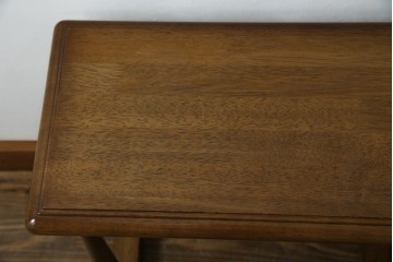 和製ヴィンテージ　maruni(マルニ木工)　オールドマルニ　フランドルハウス(Flandre House)　格式と機能美を兼ね備えたネストテーブル　(R-084606)