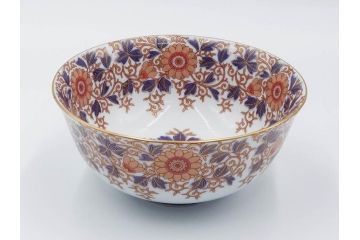 深川製磁　有田焼　染付　色絵　金彩　花唐草文　宮内庁御用達　約18cm　5.7寸　繊細な金彩と鮮やかな花柄が見事な菓子器(鉢、菓子皿、和皿、和食器、共箱付き、五寸七分)(R-084615)