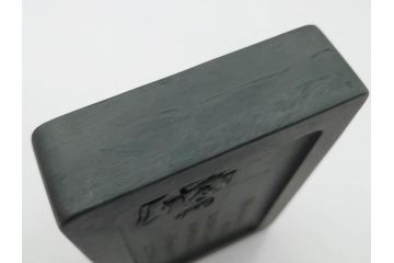 中国　鹿原林信　漢詩　石紋　臥牛硯　象彫　縁石硯(書道具、彫刻、習字、外箱付)(R-084616)
