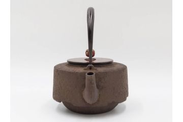 南部　尾垂型　銀象嵌提手　落ち着いた趣を感じる鉄瓶　(R-084622)