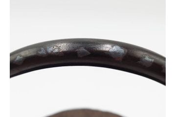 南部　尾垂型　銀象嵌提手　落ち着いた趣を感じる鉄瓶　(R-084622)