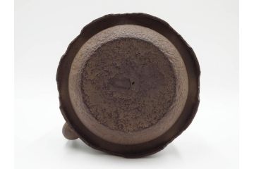 南部　尾垂型　銀象嵌提手　落ち着いた趣を感じる鉄瓶　(R-084622)