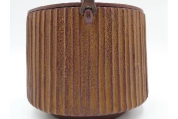 南部鉄器　伝統工芸士　現代の名工　佐藤勝久　利休型　蛇ノ目　伝統とモダンが融合した美しい佇まいの鉄瓶　(R-084623)