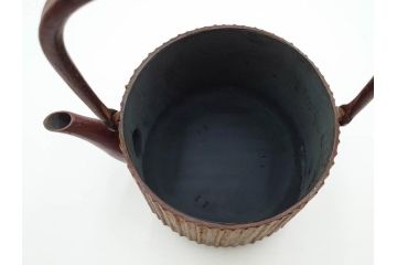 南部鉄器　伝統工芸士　現代の名工　佐藤勝久　利休型　蛇ノ目　伝統とモダンが融合した美しい佇まいの鉄瓶　(R-084623)