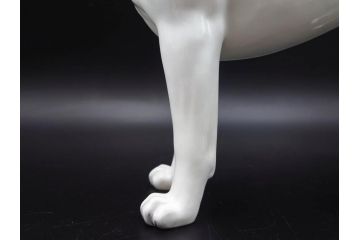 ノリタケ　NORITAKE　スタジオコレクション　秋田犬　高さ 約20cm　精悍な顔つきに惹かれるフィギュリン　(R-084626)