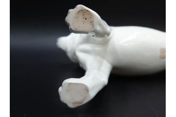 ノリタケ　NORITAKE　スタジオコレクション　秋田犬　高さ 約20cm　精悍な顔つきに惹かれるフィギュリン　(R-084626)