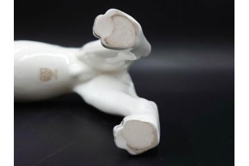 ノリタケ　NORITAKE　スタジオコレクション　秋田犬　高さ 約20cm　精悍な顔つきに惹かれるフィギュリン　(R-084626)