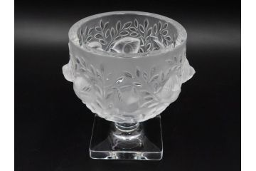 フランス　LALIQUE(ラリック)　エリザベス(ELISABETH)　高さ 約14cm　定価約156,000円　優雅な雰囲気漂うフラワーベース　(R-084627)