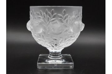 フランス　LALIQUE(ラリック)　エリザベス(ELISABETH)　高さ 約14cm　定価約156,000円　優雅な雰囲気漂うフラワーベース　(R-084627)