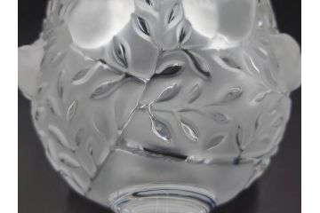 フランス　LALIQUE(ラリック)　エリザベス(ELISABETH)　高さ 約14cm　定価約156,000円　優雅な雰囲気漂うフラワーベース　(R-084627)