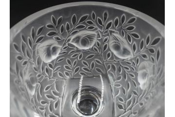 フランス　LALIQUE(ラリック)　エリザベス(ELISABETH)　高さ 約14cm　定価約156,000円　優雅な雰囲気漂うフラワーベース　(R-084627)