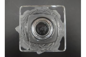 フランス　LALIQUE(ラリック)　エリザベス(ELISABETH)　高さ 約14cm　定価約156,000円　優雅な雰囲気漂うフラワーベース　(R-084627)