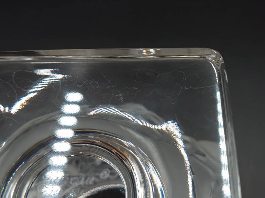 フランス　LALIQUE(ラリック)　エリザベス(ELISABETH)　高さ 約14cm　定価約156,000円　優雅な雰囲気漂うフラワーベース　(R-084627)