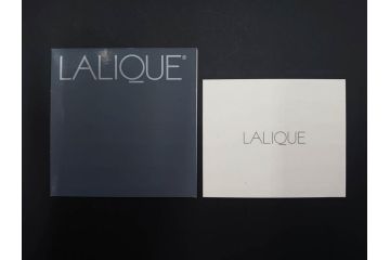 フランス　LALIQUE(ラリック)　シガール(CIGALES)　セミ　高さ 約10cm　繊細な輝きが空間に深みをもたらすフラワーベース　(R-084628)