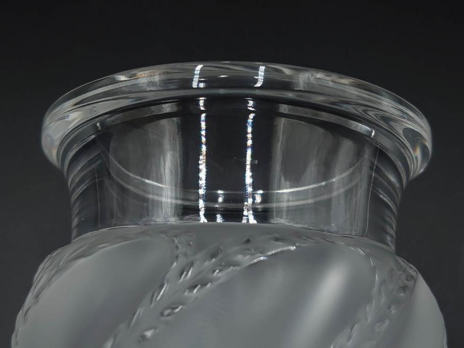 フランス　LALIQUE(ラリック)　エルムノンヴィル(ERMENOVILLE)　高さ 約15cm　光を柔らかく反射し空間に洗練された雰囲気を演出するフラワーベース　(R-084629)