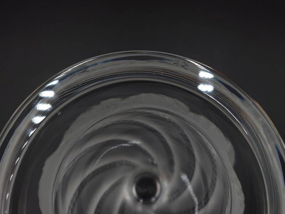 フランス　LALIQUE(ラリック)　エルムノンヴィル(ERMENOVILLE)　高さ 約15cm　光を柔らかく反射し空間に洗練された雰囲気を演出するフラワーベース　(R-084629)