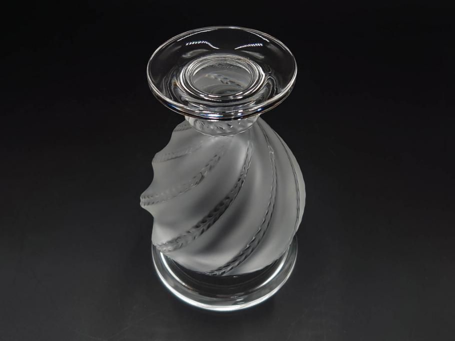 フランス　LALIQUE(ラリック)　エルムノンヴィル(ERMENOVILLE)　高さ 約15cm　光を柔らかく反射し空間に洗練された雰囲気を演出するフラワーベース　(R-084629)