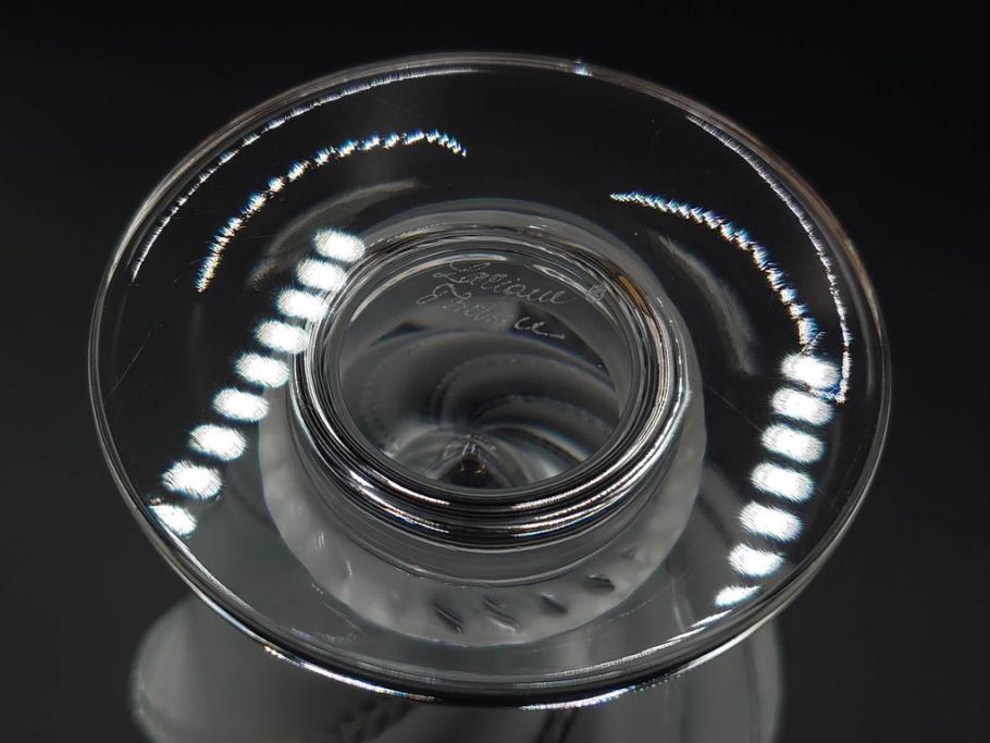 フランス　LALIQUE(ラリック)　エルムノンヴィル(ERMENOVILLE)　高さ 約15cm　光を柔らかく反射し空間に洗練された雰囲気を演出するフラワーベース　(R-084629)