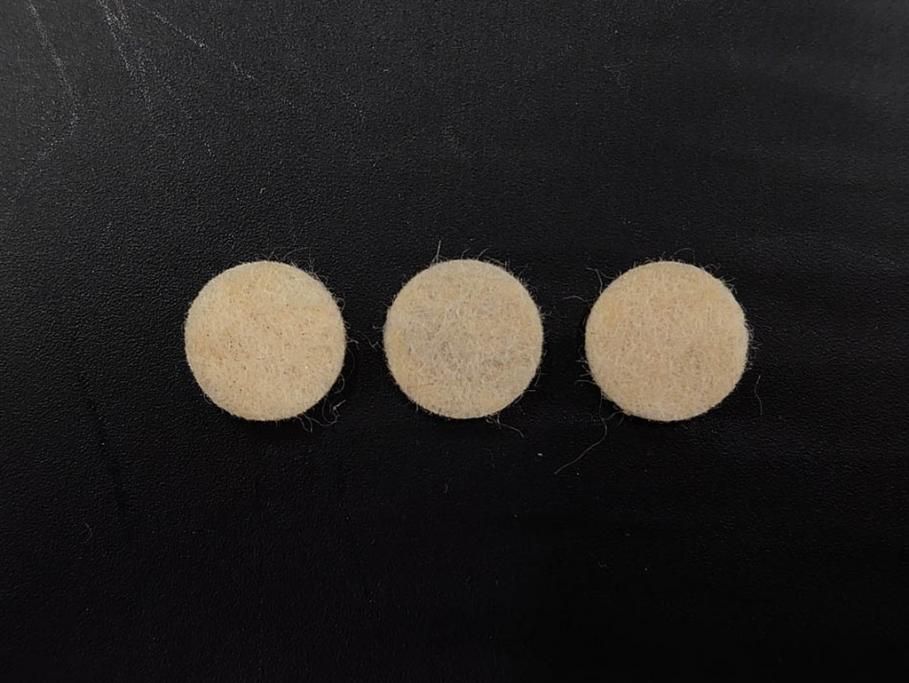 フランス　LALIQUE(ラリック)　エルムノンヴィル(ERMENOVILLE)　高さ 約15cm　光を柔らかく反射し空間に洗練された雰囲気を演出するフラワーベース　(R-084629)