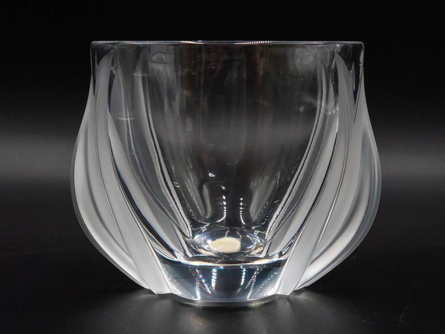 フランス　LALIQUE(ラリック)　チューリップ(TULIPES)　花びらを思わせる優雅な曲線が美しいフラワーベース　(R-084630)