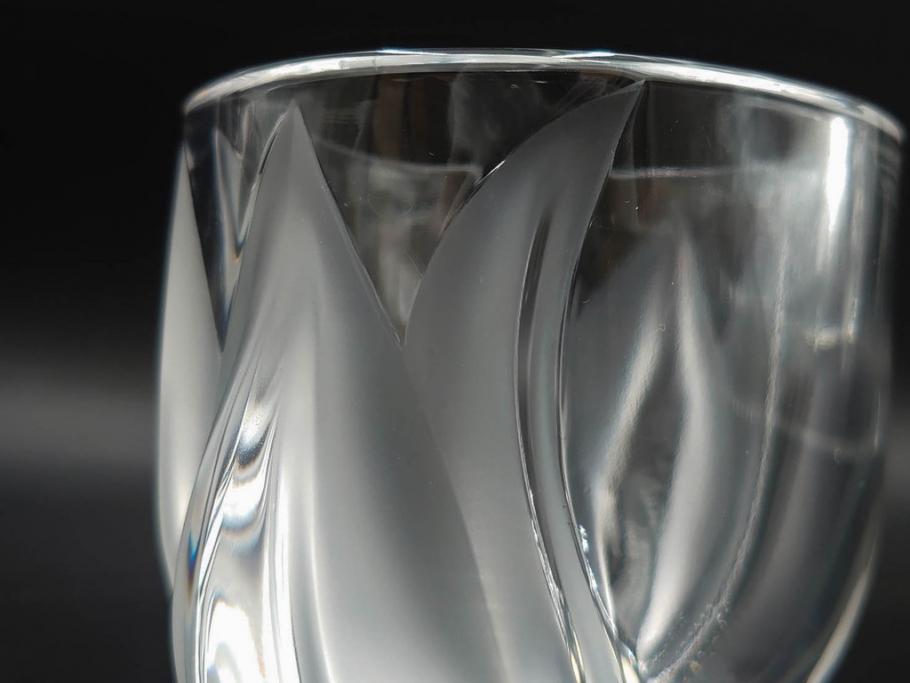 フランス　LALIQUE(ラリック)　チューリップ(TULIPES)　花びらを思わせる優雅な曲線が美しいフラワーベース　(R-084630)