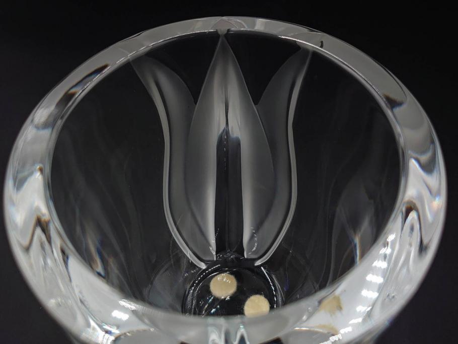 フランス　LALIQUE(ラリック)　チューリップ(TULIPES)　花びらを思わせる優雅な曲線が美しいフラワーベース　(R-084630)