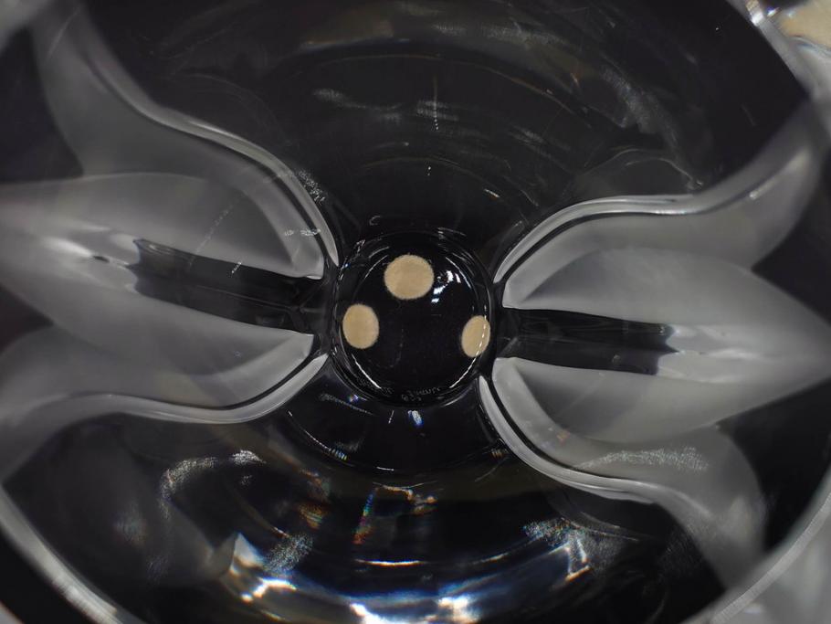 フランス　LALIQUE(ラリック)　チューリップ(TULIPES)　花びらを思わせる優雅な曲線が美しいフラワーベース　(R-084630)