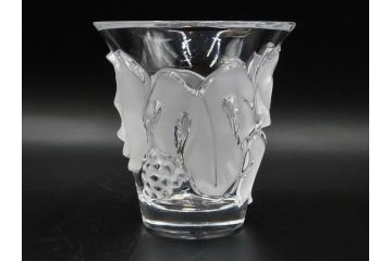 フランス　LALIQUE(ラリック)　ソミュール(SAUMUR)　高さ 約14cm　上品な雰囲気漂うフラワーベース　(R-084631)