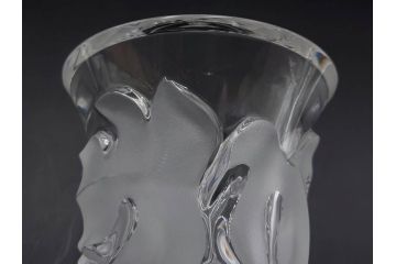 フランス　LALIQUE(ラリック)　ソミュール(SAUMUR)　高さ 約14cm　上品な雰囲気漂うフラワーベース　(R-084631)