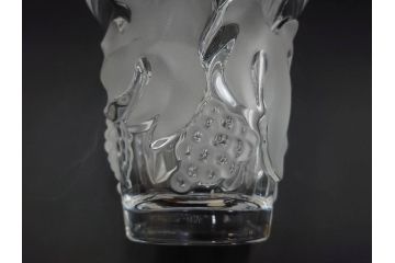 フランス　LALIQUE(ラリック)　ソミュール(SAUMUR)　高さ 約14cm　上品な雰囲気漂うフラワーベース　(R-084631)