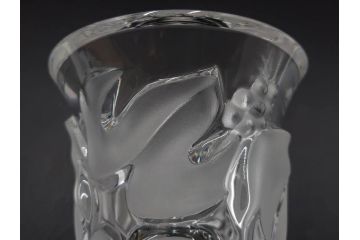 フランス　LALIQUE(ラリック)　ソミュール(SAUMUR)　高さ 約14cm　上品な雰囲気漂うフラワーベース　(R-084631)